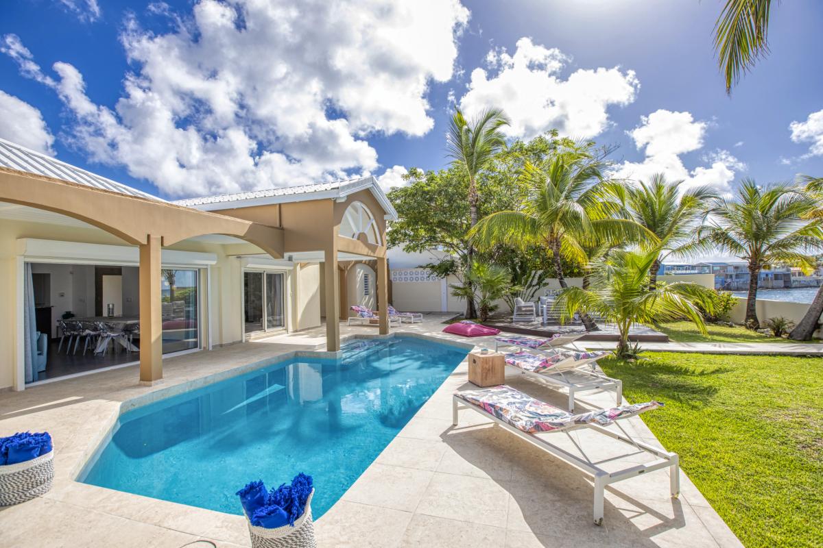 8_Location villa 4 chambres Beacon Hill Saint Martin - vue ensemble